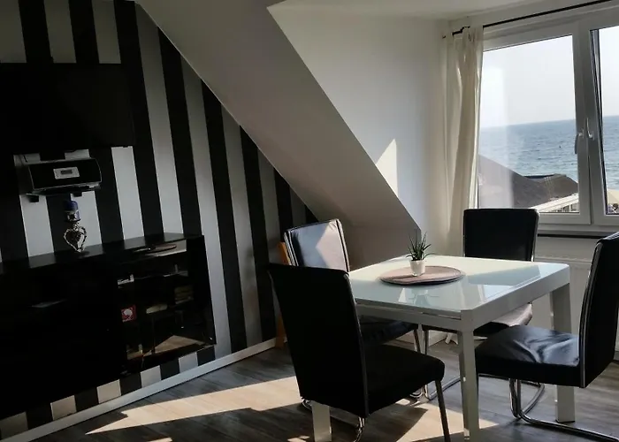 Secra Exclusive Haffkrug Seebruecke Scharbeutz